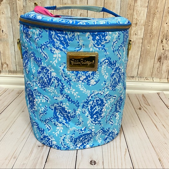Lilly Pulitzer Accessories - Lilly Pulitzer Turtley Awesome Beach Cooler